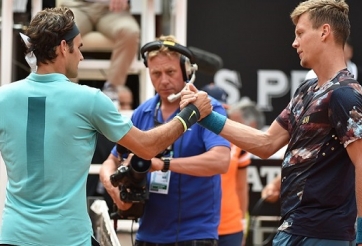 Rome Masters 2015: Thắng Berdych, Federer vào bán kết