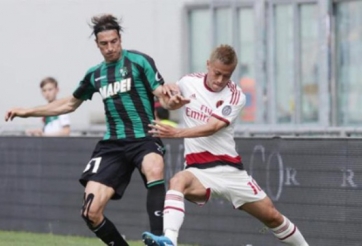 Video clip bàn thắng: Sassuolo 3-2 AC Milan (VĐQG Italia 2014/15)