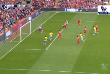 VIDEO: Bàn thắng ở thế việt vị của Zaha