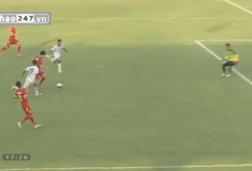 VIDEO: Công Phượng solo từ giữa sân mở tỷ số cho U23 Việt Nam