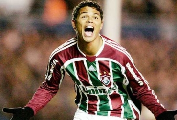 VIDEO: Tuyệt phẩm sút phạt của Thiago Silva ở khoảng cách hơn 30m