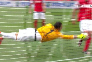 VIDEO: Pha phản lưới khó tin khiến đội nhà xuống hạng ở Bundesliga