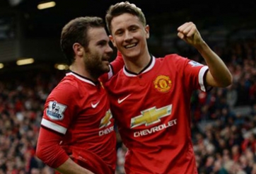 Tỏa sáng ở MU, Mata và Herrera bị loại khỏi tuyển TBN