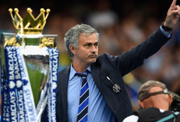 HLV Mourinho nhận cú đúp danh hiệu cùng Chelsea