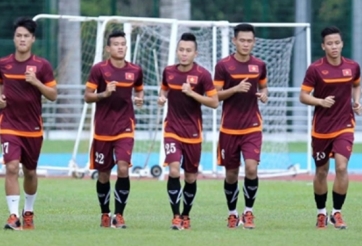 VIDEO: Tuyển thủ U23 Việt Nam tập luyện dưới nắng nóng kinh hoàng