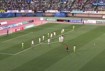 VIDEO: Sao Nhật Bản lập siêu phẩm sút phạt mang phong cách CR7