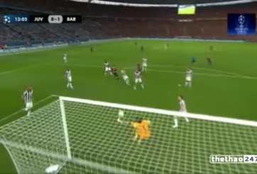 VIDEO: Pha cứu thua xuất thần của Buffon phút 13