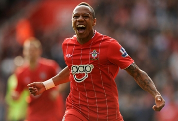 Liverpool tiếp tục tăng giá hỏi mua Nathaniel Clyne