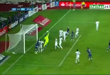 VIDEO: 3 tình huống cản phá xuất sắc của thủ môn Muslera cho Uruguay