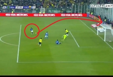 VIDEO: Pha bỏ lỡ đáng tiếc của sao Brazil