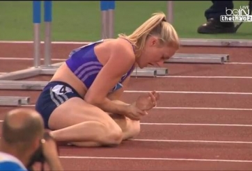 VIDEO: Người đẹp Úc ngã gãy gập tay trên đường chạy 100m rào nữ