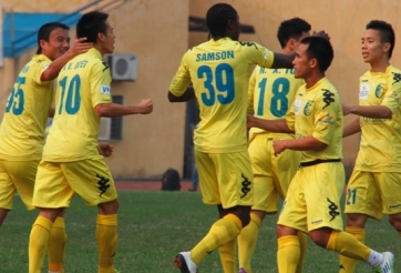 Video clip bàn thắng: Quảng Ninh 2-5 Hà Nội T&T (Vòng 1/8 cup quốc gia 2015)