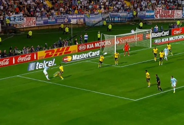 VIDEO: Pha kiến tạo đẳng cấp của Marcos Rojo theo phong cách rabona