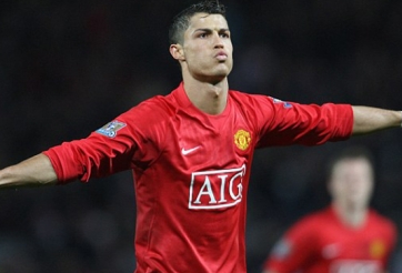 Man Utd tái khởi động thương vụ mua lại Ronaldo