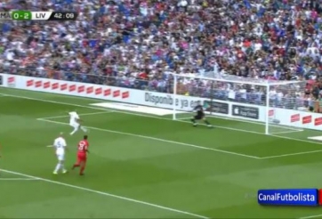 VIDEO: Sự đáng sợ của Roberto Carlos trên chấm penalty