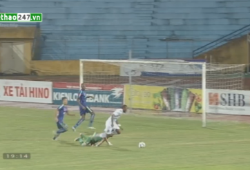 VIDEO: Bàn thắng gây tranh cãi của Hà Nội T&T trên chấm 11m