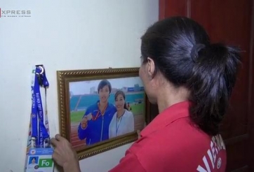 VIDEO: Những hình ảnh rơi nước mắt về tượng đài điền kinh Vũ Bích Hường