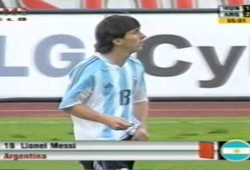 VIDEO: Xem màn ra mắt thảm họa của Messi ở ĐT Argentina
