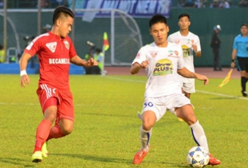 Vòng 13 V-League: HAGL, SLNA gục ngã trên sân khách