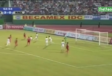 VIDEO: Xà ngang, cột dọc liên tiếp cứu thua cho HAGL