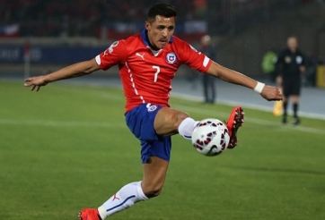 VIDEO: Pha bỏ lỡ đáng tiếc của Sanchez (BK Copa America 2015)