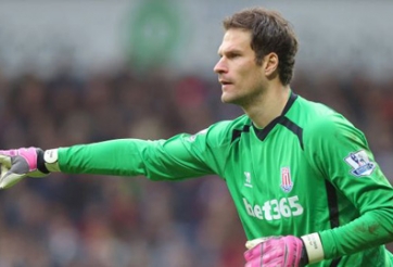 Chelsea đạt thỏa thuận cá nhân với Begovic