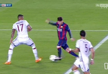 Video hài hước: Lý giải khả năng qua người 'thần sầu' của Lionel Messi