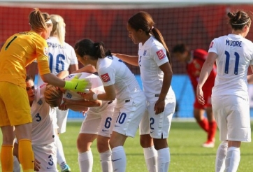 VIDEO: Siêu phẩm phản lưới nhà phút 92 khiến tuyển nữ Anh bị loại đầy cay đắng