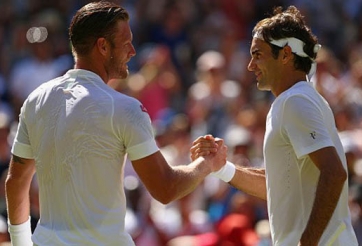 Federer hạ gục kỷ lục gia phát bóng tại vòng 3 Wimbledon