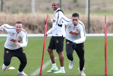 Tình hình lực lượng Man Utd: Công thủ đều thiếu