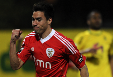 Có tiền vệ mới, Simeone vẫn không từ bỏ mục tiêu của Man United