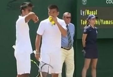 VIDEO: Lý Hoàng Nam giành chiến thắng ở tứ kết giải trẻ Wimbledon