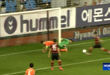 VIDEO: Tình huống cứu thua không thể tin nổi ở K-League