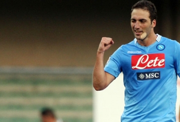 Napoli sẵn sàng bán Higuain cho Arsenal