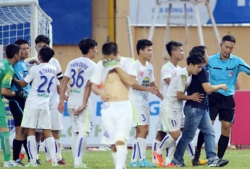 Trưởng đoàn bóng đá HAGL chính thức nhận án phạt của VFF