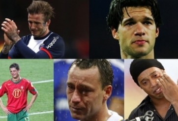 VIDEO: Khi các siêu sao bóng đá như Beckham, Pirlo, Casillas... bật khóc