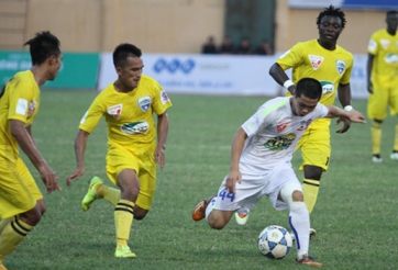 Lịch thi đấu, Kết quả vòng 17 V-League 2015: HAGL vs Bình Dương