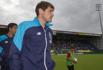 VIDEO: CĐV hát vang tên Casillas trong buổi tập luyện của Porto