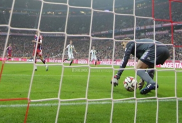 VIDEO: Casillas, Neuer, Courtois và 10 pha để lọt lưới ngớ ngẩn nhất 2015