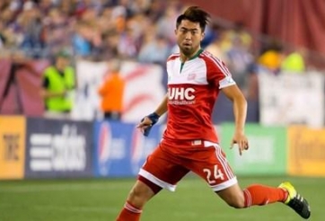 VIDEO: Lee Nguyễn tỏa sáng giúp đội nhà đánh bại CLB của Lampard