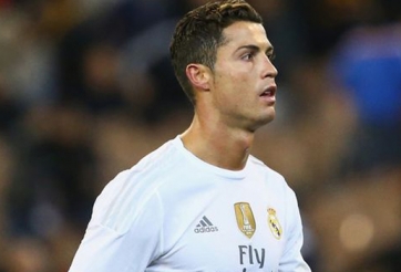 Lộ diện tiền đạo 'bí mật' MU đang theo đuổi: Bom tấn Ronaldo