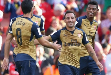 Arsenal dễ dàng hạ Lyon với cú đúp hat-trick