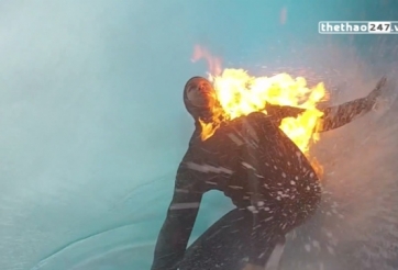 VIDEO: Thót tim với màn lướt sóng tự thiêu của VĐV người Hawaii