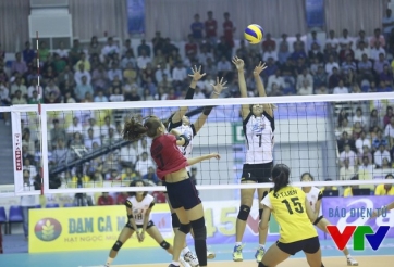 Video bóng chuyền VTV Cup 2015: Việt Nam 3-1 U23 Thái Lan