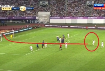 VIDEO: Pha sút phạt thành bàn từ cự ly 25m của James Rodriguez