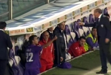 VIDEO: HLV Fiorentina bị sa thải vì đánh nhau túi bụi với học trò