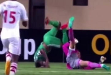 VIDEO: Cú ngã kinh hoàng khiến cầu thủ gãy 5 đốt xương sống
