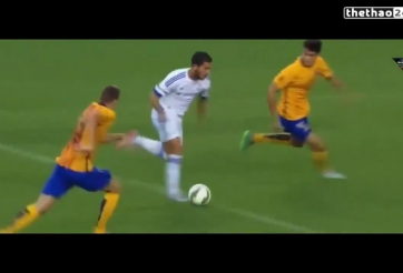 VIDEO: Màn trình diễn chói sáng của Eden Hazard trong trận gặp Barcelona