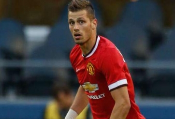 Schneiderlin gọi tên 2 cầu thủ sẽ giúp anh tiến bộ ở MU