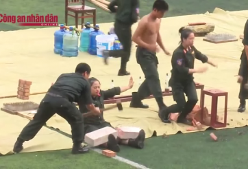VIDEO: Màn Trình diễn võ thuật cực đỉnh của các chiến sĩ CSCĐ Việt Nam